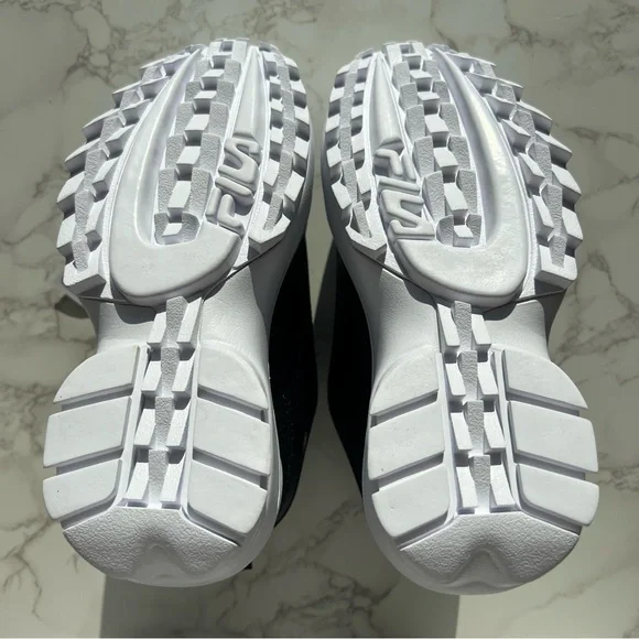 Women’s Fila Disruptor Platform Wedge 🖤 - Picture 13 of 13